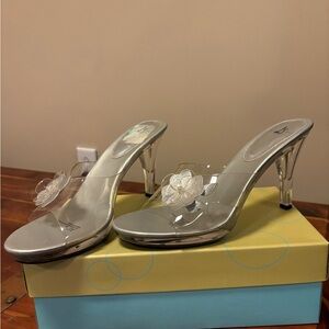 NWT Clear, backless 4” heels